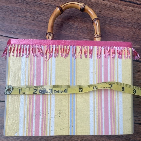 Vintage🎀Cigar Bag❗️Cigar box purse beaded bag Wooden bag top handle purse - Picture 3 of 11